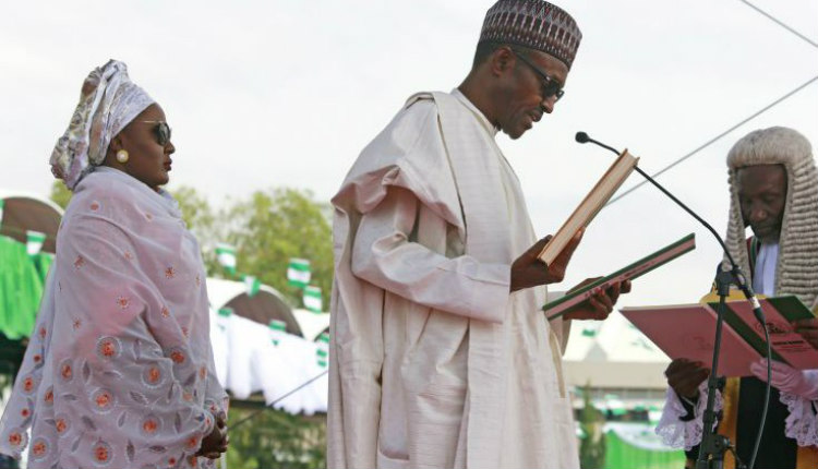 Πρόεδρος Νιγηρίας: Η θέση της γυναίκας μου είναι στην κουζίνα