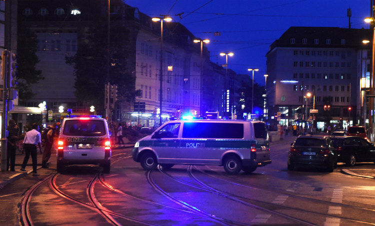 Πληροφορίες ότι ένας από τους δράστες της επίθεσης στο Μόναχο αυτοκτόνησε