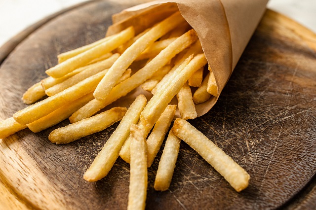 «Σοβαρός κίνδυνος για την υγεία οι τηγανητές πατάτες» - Συνδέεται με πρόωρο θάνατο η συχνή κατανάλωση τoυς υποστηρίζει έρευνα