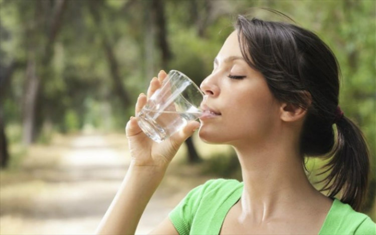 Τρεις ασθένειες που μπορεί να κρύβει η επίμονη δίψα