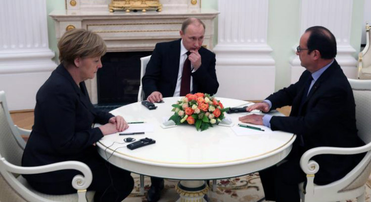 Πούτιν, Μέρκελ και Ολάντ συζήτησαν ανταλλαγή δεδομένων για την τρομοκρατία και την Ουκρανία