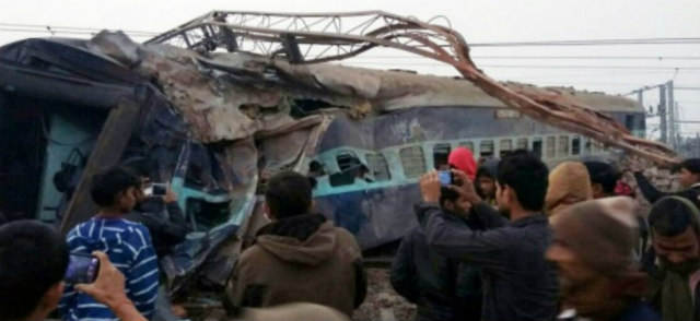 Ινδία: Τραγικό θάνατο βρήκαν 23 άνθρωποι-100 τραυματίες σε σιδηροδρομικό σταθμό