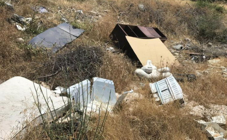 ΛΕΜΕΣΟΣ: Εικόνες ντροπής – Κατάντησαν σκουπιδότοπο την κοίτη του ποταμού Κούρρη