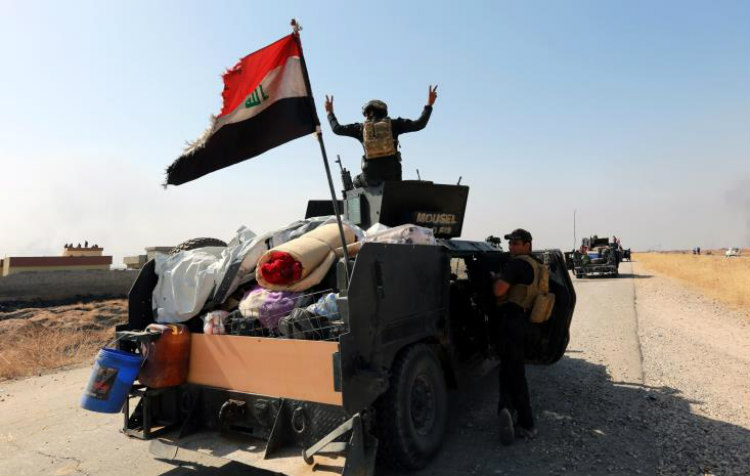 Το Ισλαμικό Κράτος εμποδίζει τους αμάχους να εγκαταλείψουν τη Μοσούλη αναφέρουν οι ΗΠΑ