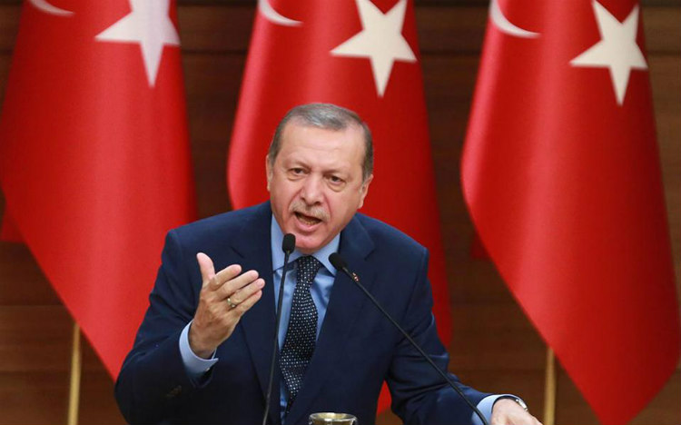 Μπροστά το «ναι» στην Τουρκία σύμφωνα με δημοσκόπηση