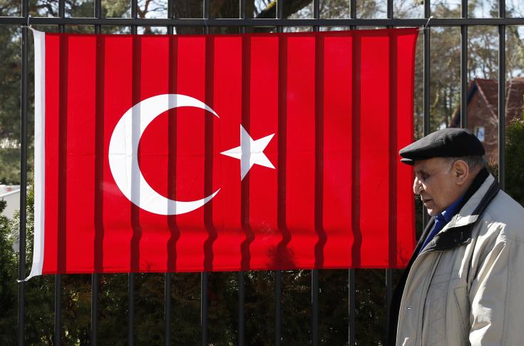 Γερμανικά δημοσιεύματα για δίκτυο παρακολούθησης Τούρκων που ζουν στη Γερμανία