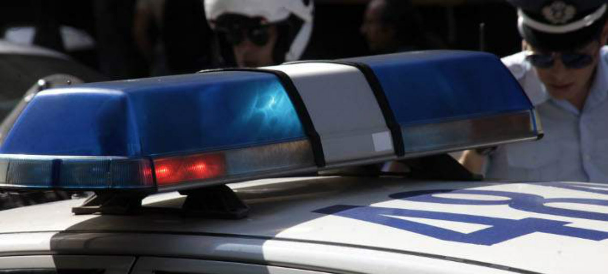 Σοκ στην Κόρινθο: 22χρονη έσφαξε 46χρονο μέσα στη μέση του δρόμου