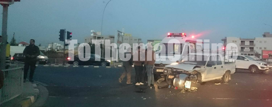 Νέο τροχαίο στη Λεμεσό – Μοτοσικλέτα συγκρούστηκε με αυτοκίνητο! Άλλο ένα όχημα ενεπλάκη