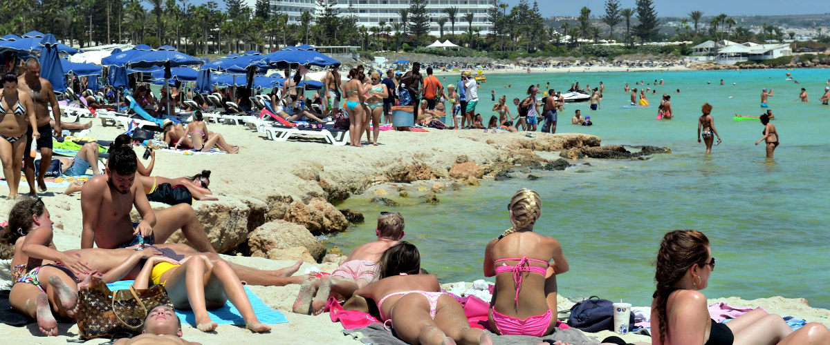 Αυτές είναι πρώτες πέντε χώρες που προτίμησαν την Κύπρο ως τουριστικό προορισμό – Ποιες οι προβλέψεις για το 2016