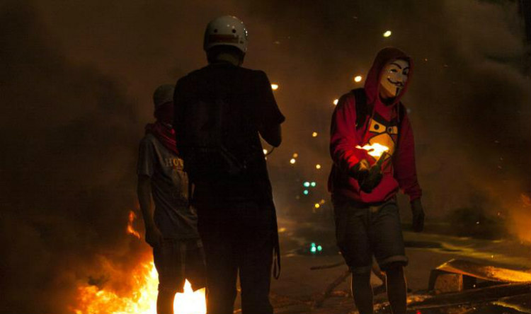 Στους 42 οι νεκροί από τις διαδηλώσεις στη Βενεζουέλα
