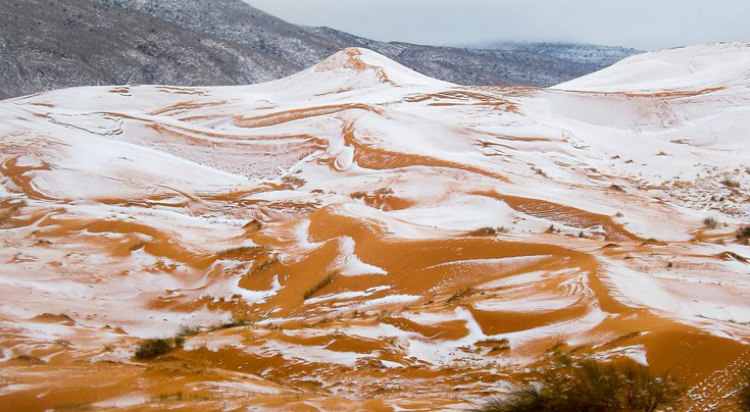 Χιόνισε στη Σαχάρα ύστερα από σχεδόν 40 χρόνια