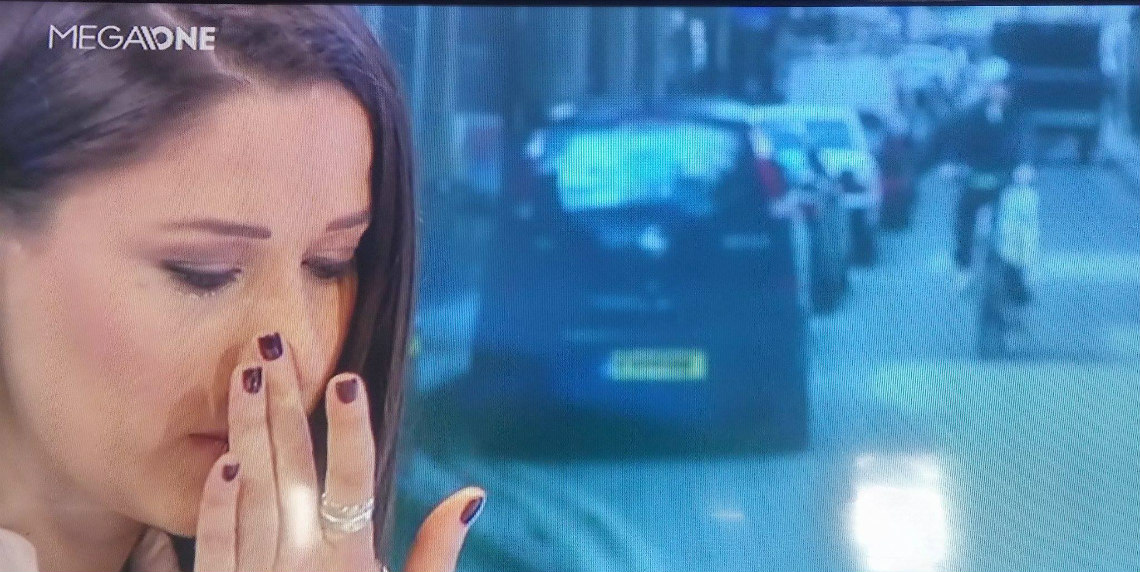 Δάκρυσε η Στυλιανού μετά την έκρηξη του τηλεθεατή για το κόψιμο του «Έχεις Μέσον»! VIDEO
