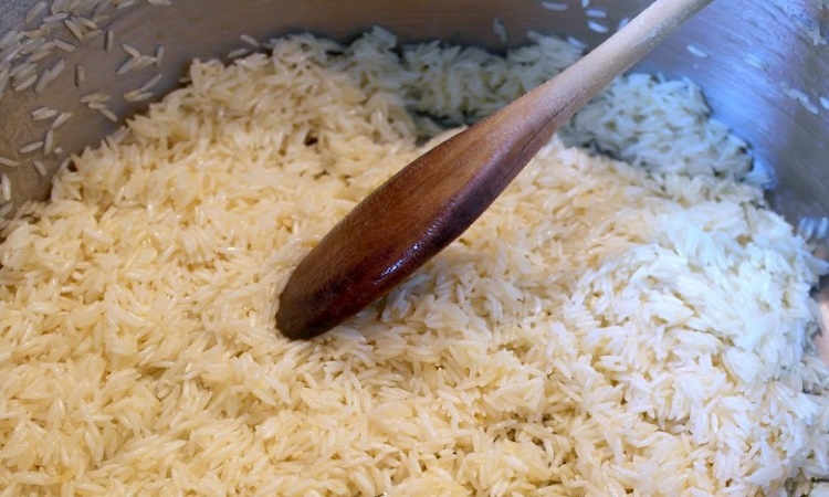 Δείτε από τι κινδυνεύετε αν φάτε ξαναζεσταμένο ρύζι