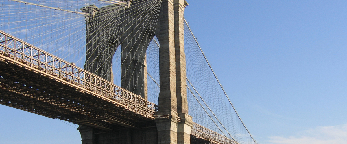31χρονος πήδηξε από τη γέφυρα του Μπρούκλιν κι επέζησε!