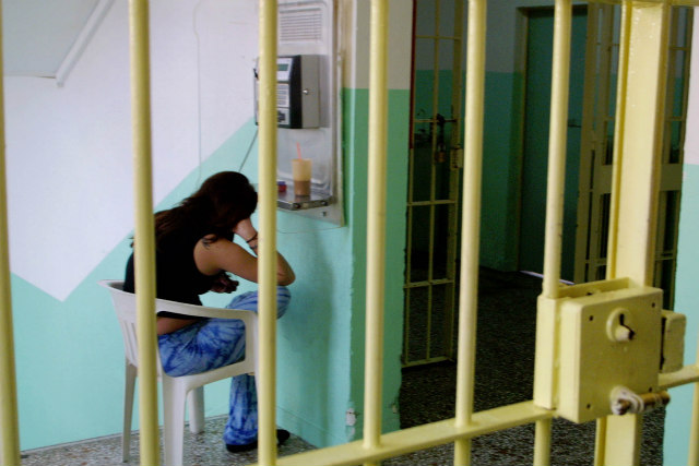 Συνέλλαβαν Ρωσίδα που ζει στην Κύπρο - Κατηγορείται για κλοπή πολλών εκατομμυρίων ευρώ