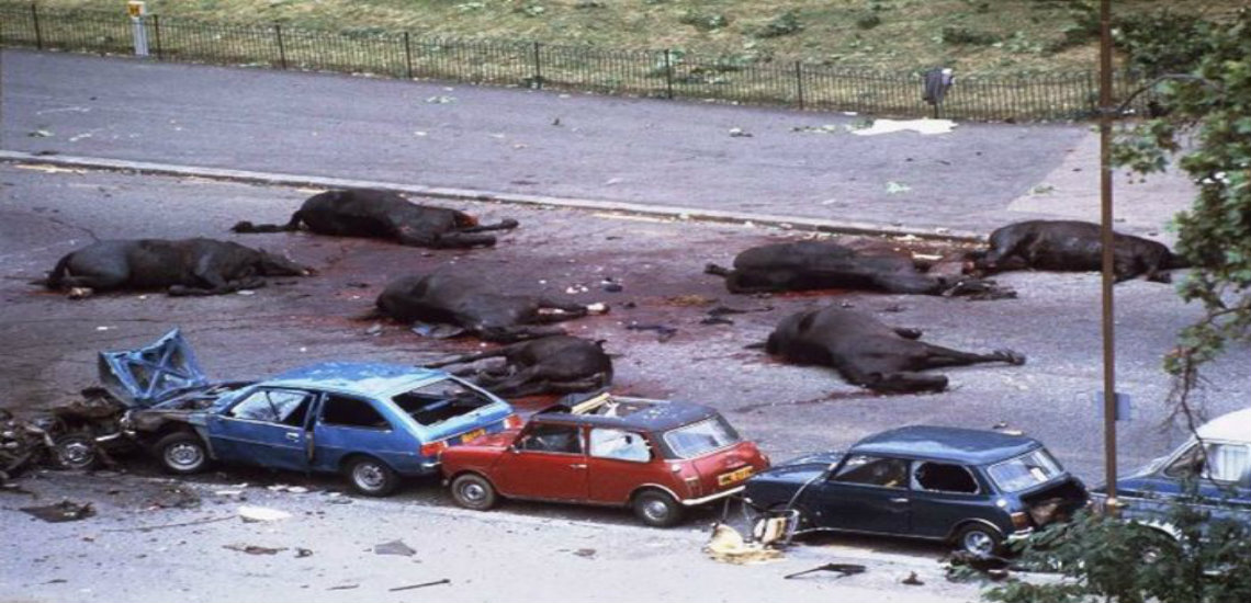 Η βομβιστική επίθεση του IRA με θύματα στρατιώτες και άλογα σε δύο πάρκα στο Λονδίνο. Ο Σέφτον, το άλογο που επιβίωσε έγινε σύμβολο