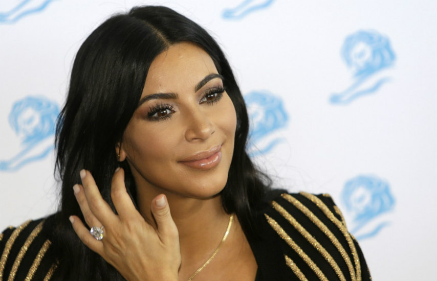 Η Kim Kardashian χωρίς ίχνος μακιγιάζ! Τελικά είναι όμορφη;