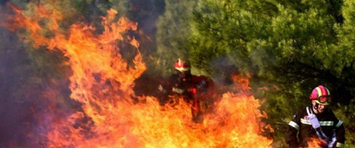 Ανεξέλεγκτη η κατάσταση με την πυρκαγιά - Εκκενώνονται νέα χωριά – Αναζωπύρωση στην Ευρύχου