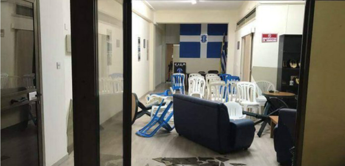 ΛΕΜΕΣΟΣ: Επίθεση στα γραφεία του ΕΛΑΜ – Η αστυνομία απέκλεισε την περιοχή - ΦΩΤΟΓΡΑΦΙΕΣ από το «βομβαρδισμένο» τοπίο