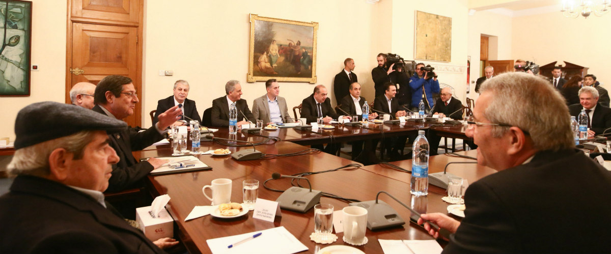 Ο Πρόεδρος της Δημοκρατίας ενημερώνει το Εθνικό Συμβούλιο για Κυπριακό