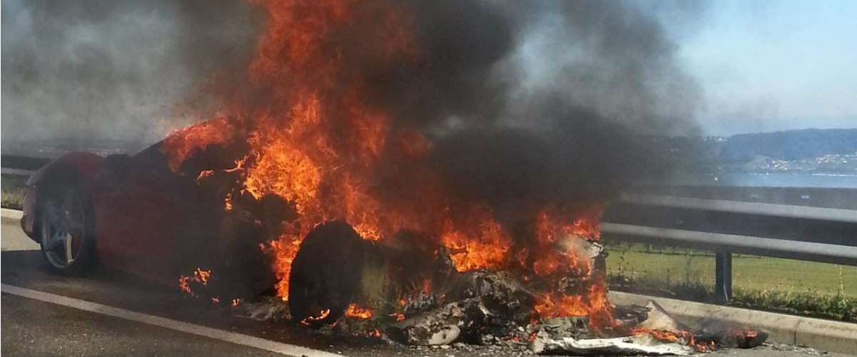 ΕΚΤΑΚΤΟ:  Φωτιά σε αυτοκίνητο στον αυτοκινητόδρομο Λευκωσίας – Λεμεσού.