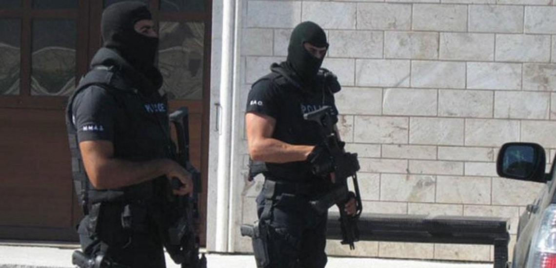 ΚΥΠΡΟΣ: Πάσχα με ένοπλους αστυνομικούς έξω από τις εκκλησιές - Συναγερμός για τρομοκρατικό κτύπημα
