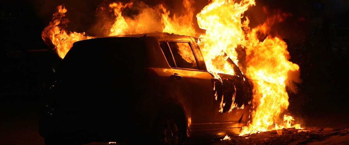 Λεμεσός:  Έκαψαν αυτοκίνητο 54χρονου έξω από το σωματείο του Απόλλωνα – Τι εντόπισε η Αστυνομία