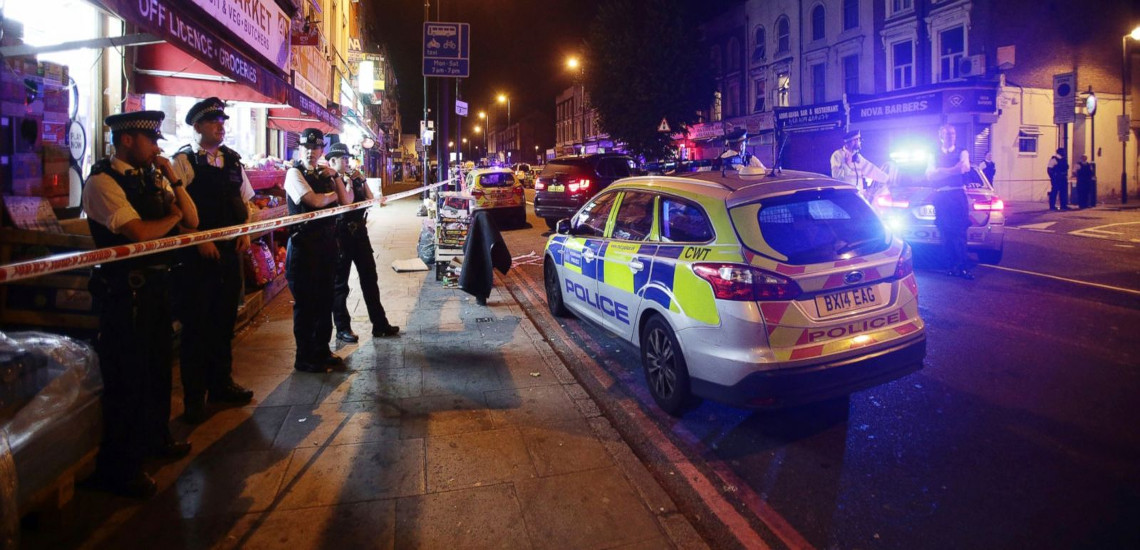 Λονδίνο: Ένας νεκρός και δέκα τραυματίες από την επίθεση με όχημα έξω από το τέμενος