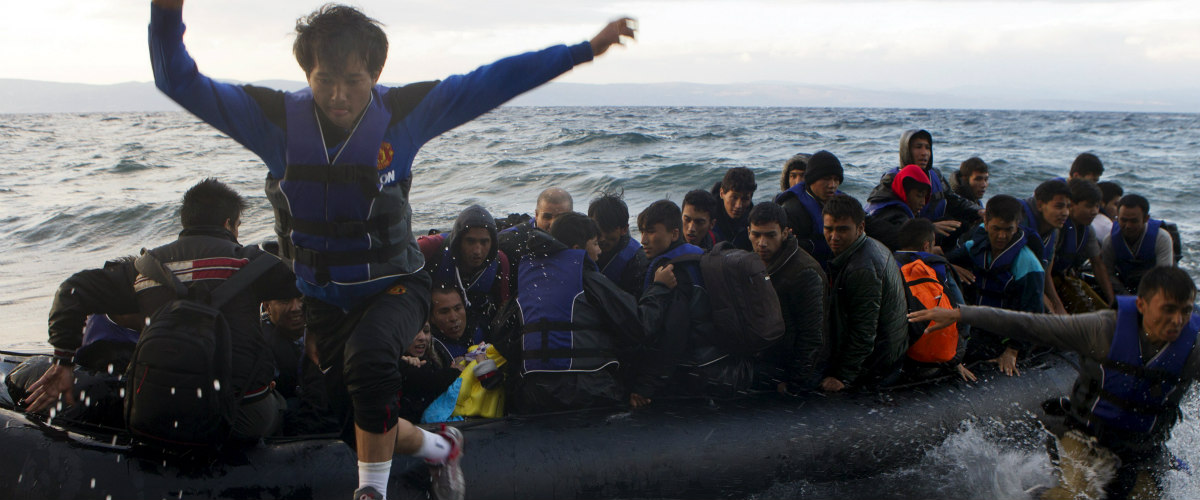 Μετανάστες έφτασαν με βάρκα στην Κύπρο - Ολονύχτια επιχείρηση της Αστυνομίας για την σύλληψη τους