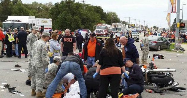 Μεθυσμένη οδηγός σκόρπισε τον θάνατο σε παρέλαση – 4 νεκροί και 44 τραυματίες