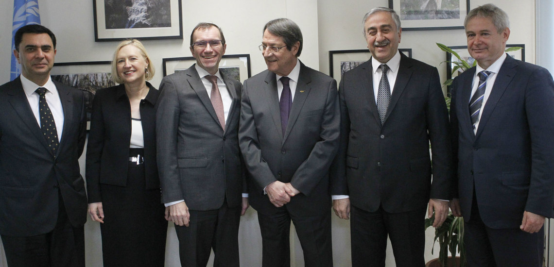 Αποφασίστηκε νέα διάσκεψη για το Κυπριακό – Τι συμφώνησαν Αναστασιάδης και Ακιντζί