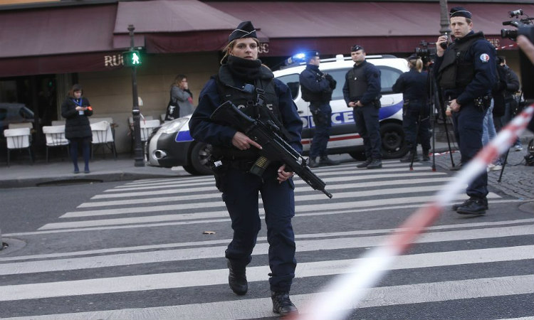 'Eκρηξη πακέτου στα γραφεία του ΔΝΤ στο Παρίσι, τραυματισμός ενός προσώπου