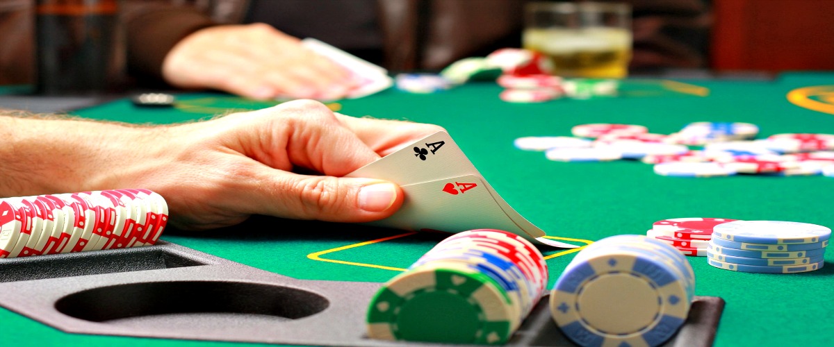 Λάρνακα: Έστρωσαν την πράσινη τσόχα για να παίξουν πόκερ και έχασαν όλοι!