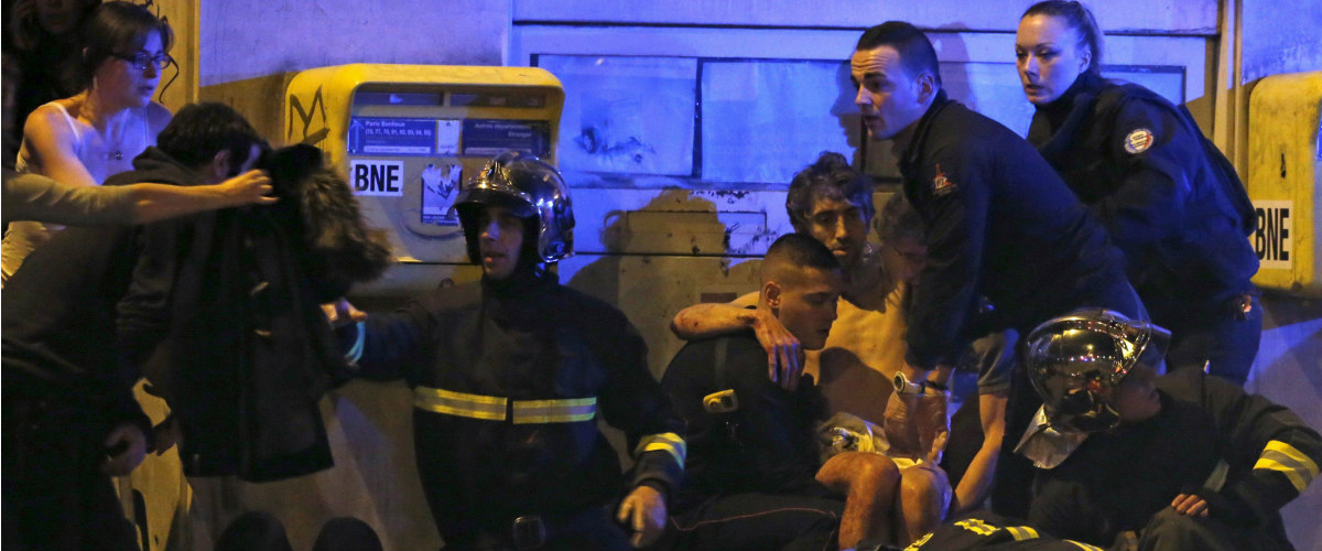 Παρίσι: Βίντεο-ΣΟΚ με πτώματα να κείτονται μπροστά στο Café Bonne Bière (ΠΡΟΣΟΧΗ ΣΚΛΗΡΕΣ ΕΙΚΟΝΕΣ)
