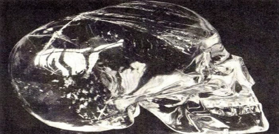 Το άλυτο μυστήριο με το κρυστάλλινο «κρανίο της συντέλειας» - Εξερευνητής ισχυρίζεται ότι το βρήκε στα ερείπια των Μάγια και είχε μαγικές δυνάμεις