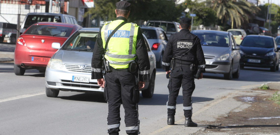 ΛΑΡΝΑΚΑ: Τροχονομικός έλεγχος οδήγησε σε συλλήψεις – Εγκληματικά στοιχεία επέβαιναν στο κλοπιμαίο όχημα