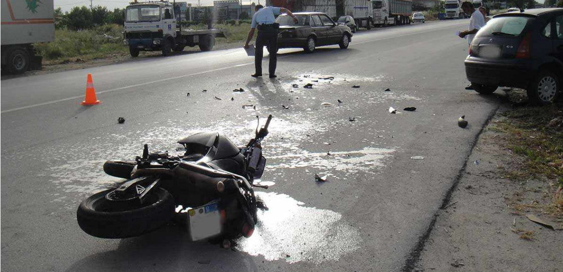 ΕΚΤAΚΤΟ: Τροχαίο ατύχημα στη Λευκωσία με μοτοσυκλέτα – Στη σκηνή ασθενοφόρο