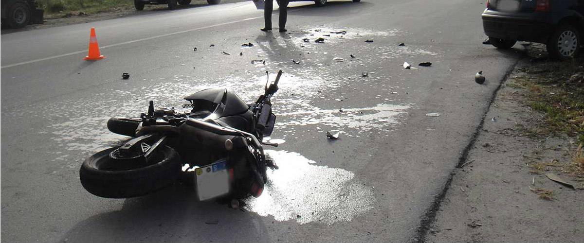 ΤΡΟΧΑΙΟ ΚΥΠΕΡΟΥΝΤΑΣ: Σε εξαιρετικά κρίσιμη κατάσταση ο μοτοσικλετιστής – Το τραγικό του λάθος