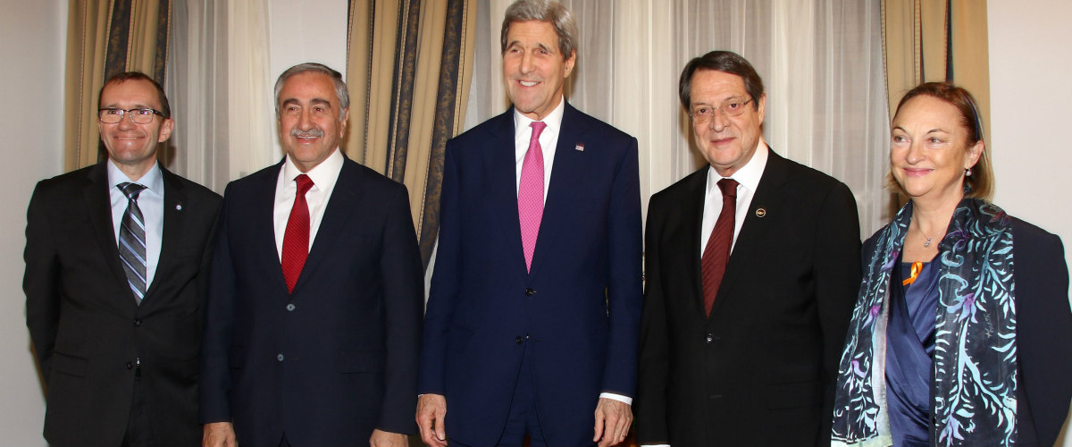 Τζον Κέρι: «Εφικτή η επανένωση της Κύπρου»