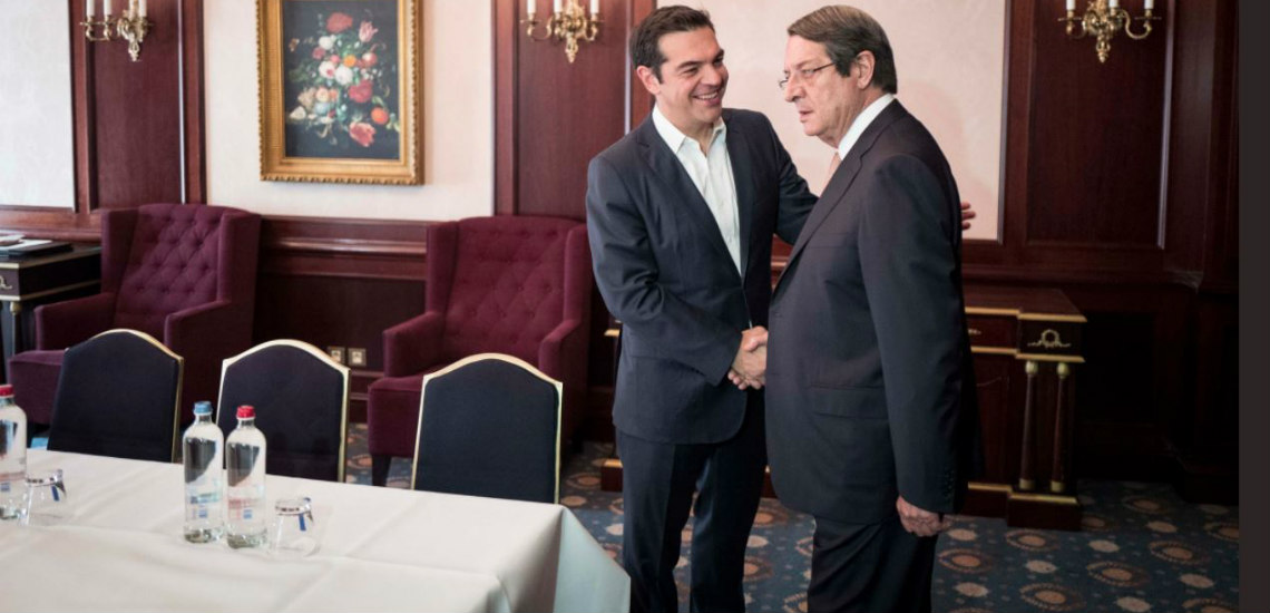 Ο Τσίπρας ενημέρωσε Αναστασιάδη για την συνάντηση που είχε με τον Τούρκο Πρωθυπουργό