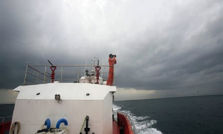 Πλοίο με περισσότερους από 100 επιβάτες βυθίστηκε στα ανοιχτά των ακτών του Σουλαουέζι