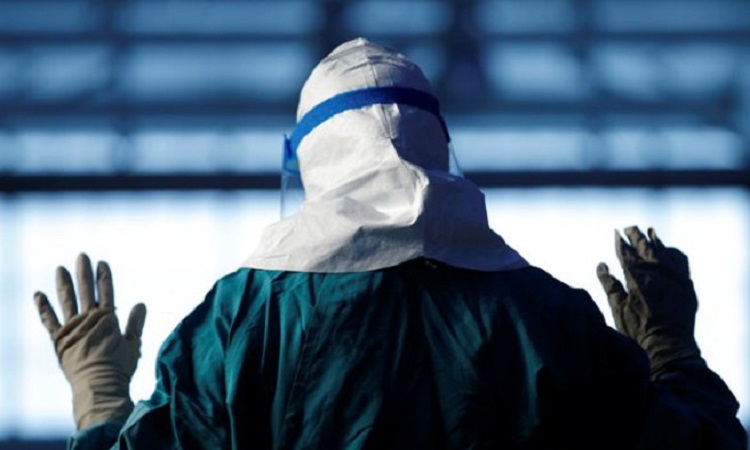 Το εμβόλιο κατά του Έμπολα ισχυρίζονται πως παρασκευάσαν οι Ρώσοι