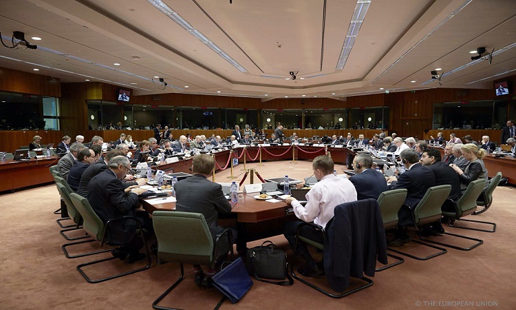 ECOFIN: Αναζητεί συμφωνία για τρόπο χρηματοδότησης του ταμείου εξυγίανσης τραπεζών