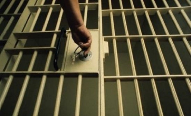 ΗΠΑ: Καταδικάστηκε σε κάθειρξη 263 ετών για τον βιασμό δεκάδων γυναικών