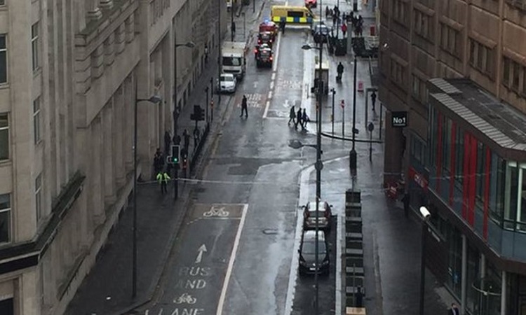 Αναστάτωση για λίγες ώρες στο Λίβερπουλ λόγω απειλής βόμβας