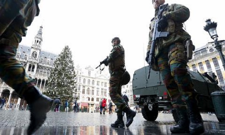 «Πολύ επικίνδυνες» για δεύτερη ημέρα οι Βρυξέλλες - Πέπλο τρόμου σκεπάζει την Ευρώπη