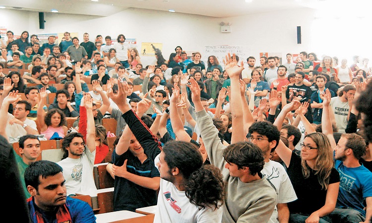 Μεγάλη αδικία για Κύπριους φοιτητές στην Ελλάδα-Τους αποκλείουν απο μεταγραφές!