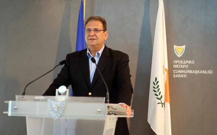 Β.Παπαδόπουλος: Ο Πρόεδρος είναι υποχρεωμένος να επισημαίνει στο λαό αντισυνταγματικές ενέργειες