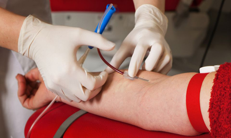 Eπείγουσα έκκληση για αίμα όλων των ομάδων απευθύνει το Κέντρο Αίματος