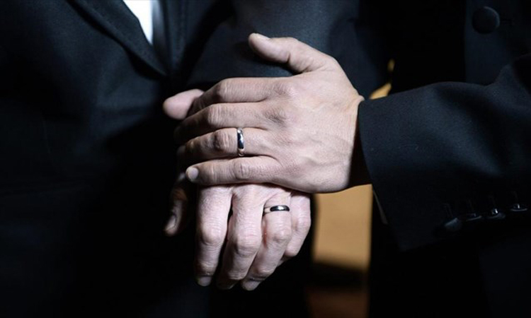 «Όχι» είπαν οι Σλοβένοι στους γάμους ομοφυλοφίλων
